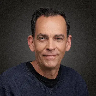 Sacha Schneider