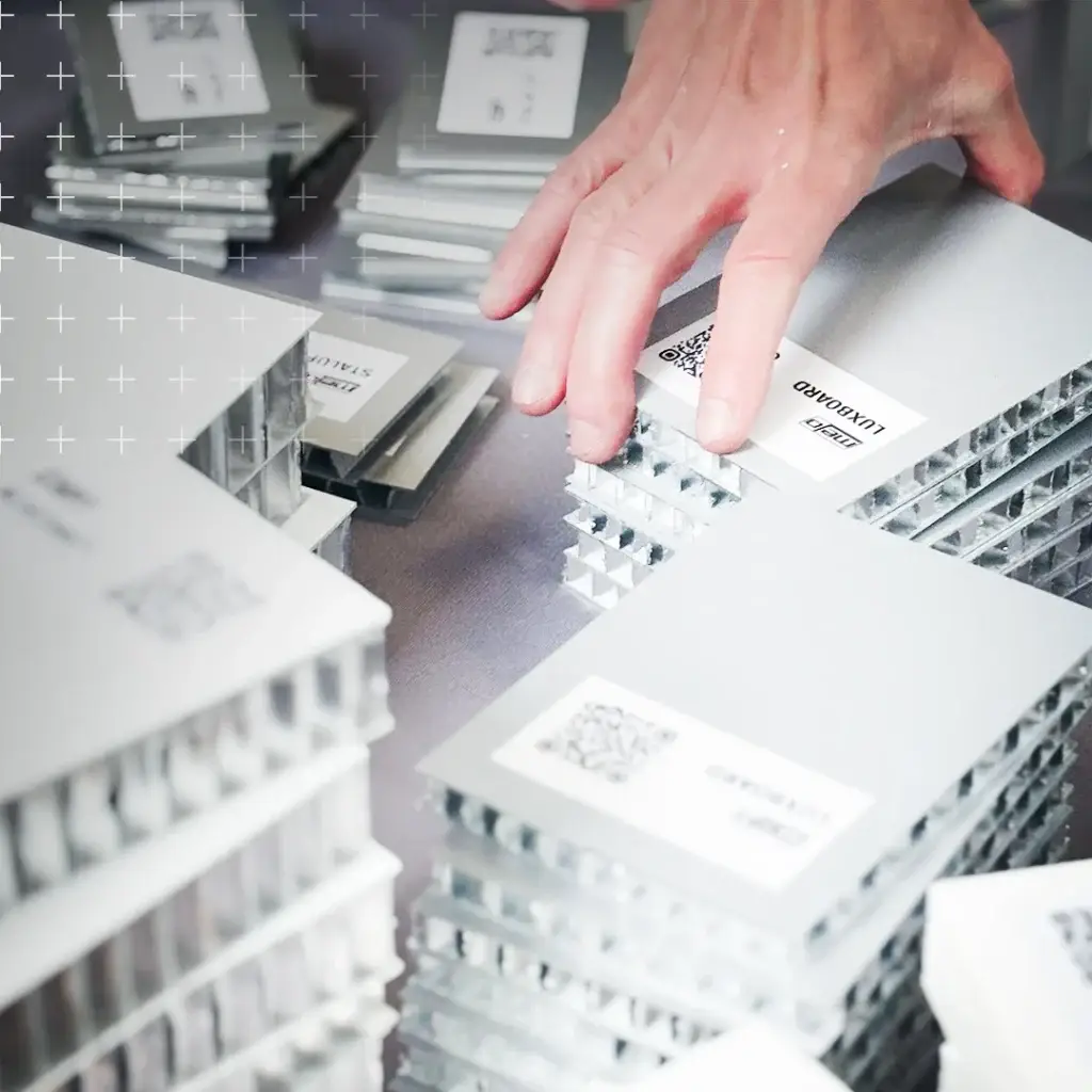 Musterstücke von Aluminium-Verbundplatten